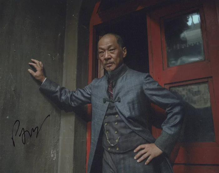 Perry Yung autograph