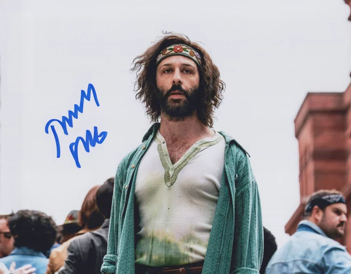 Jeremy Strong autograph