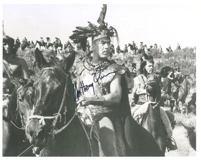 Anthony Quinn autograph