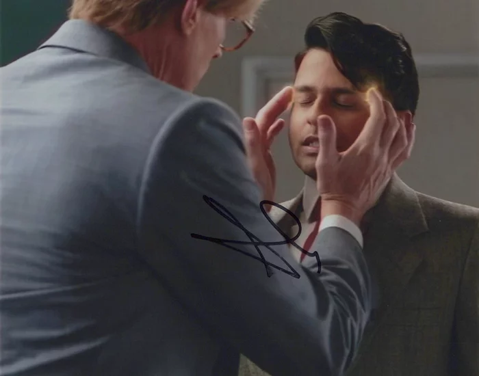 Asif Ali autograph
