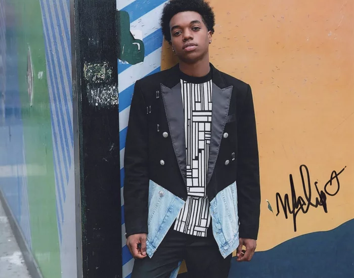 Maliq Johnson autograph
