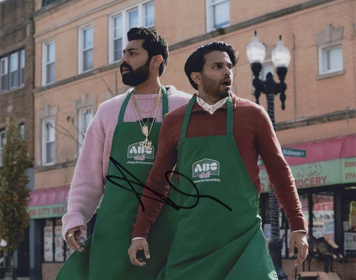 Asif Ali autograph