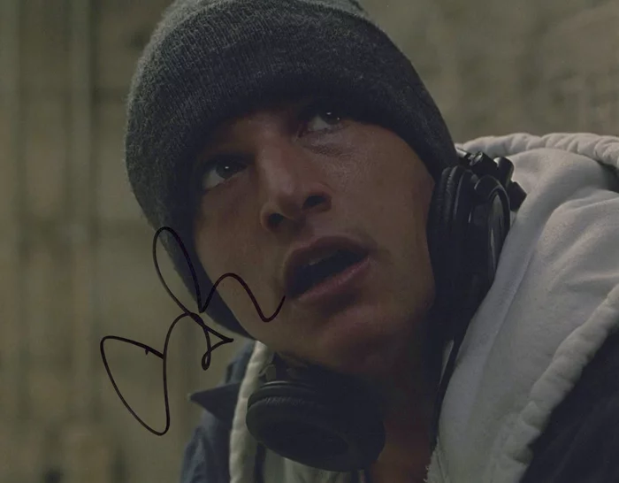 Simon Rex autograph