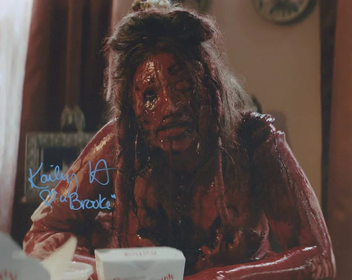 Kailey Hyman autograph