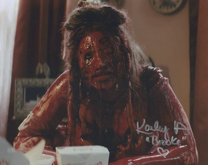 Kailey Hyman autograph