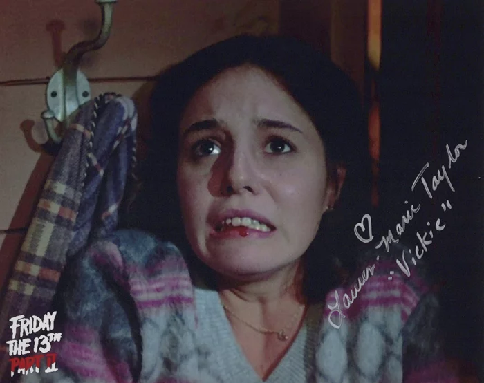Lauren-Marie Taylor autograph