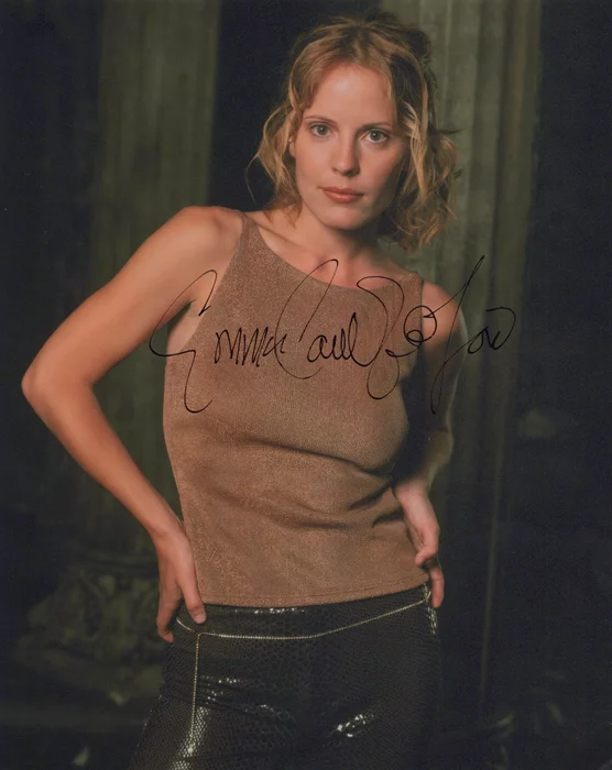 Emma Caulfield autograph