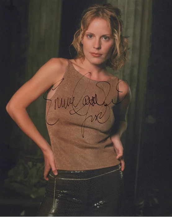 Emma Caulfield autograph