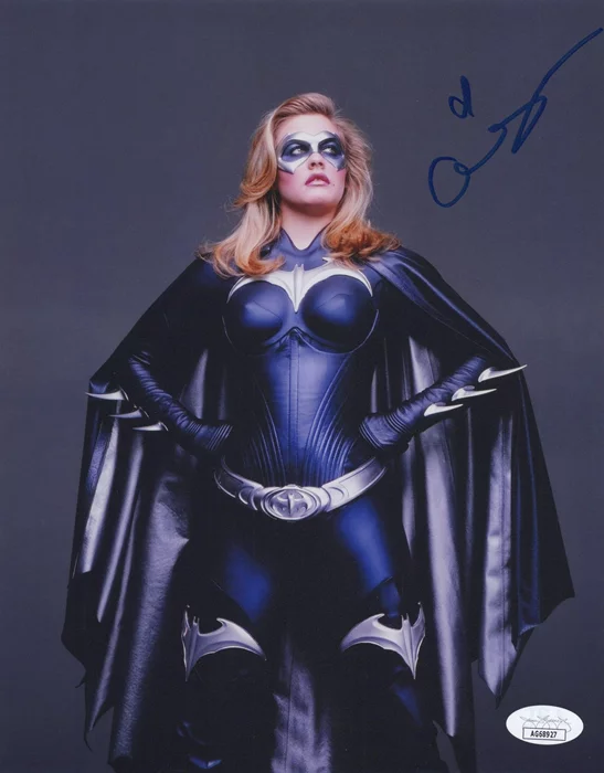 Alicia Silverstone autograph