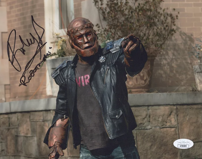 Riley Shanahan autograph