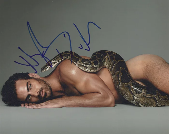 Nyle DiMarco autograph