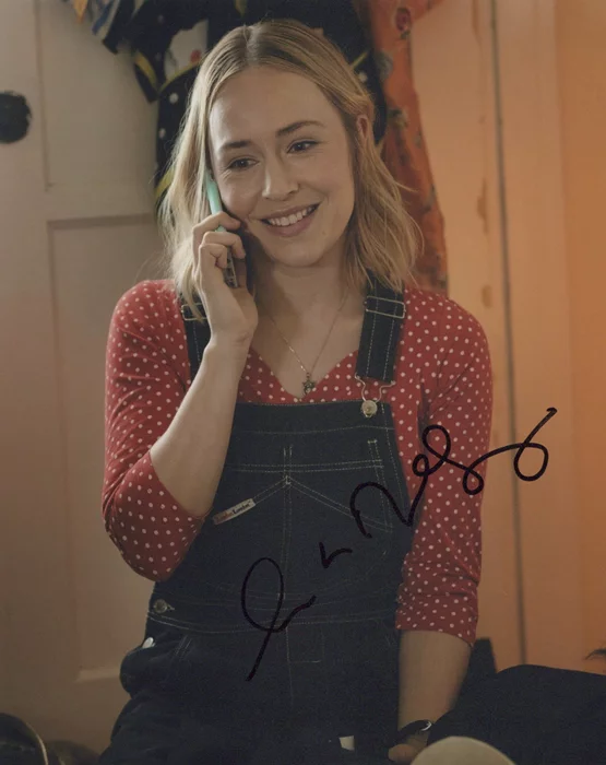 Sarah Goldberg autograph