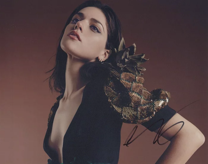 Callie Hernandez autograph