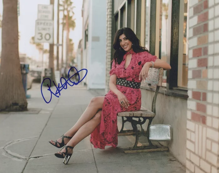 Rachna Khatau autograph