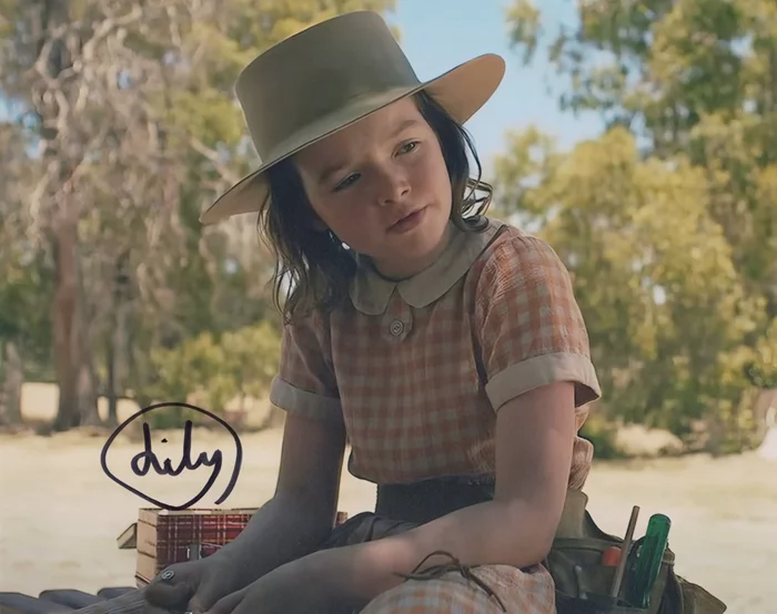 Lily LaTorre autograph