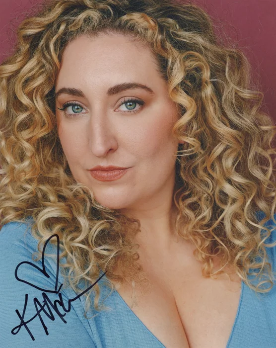 Katie McCuen autograph