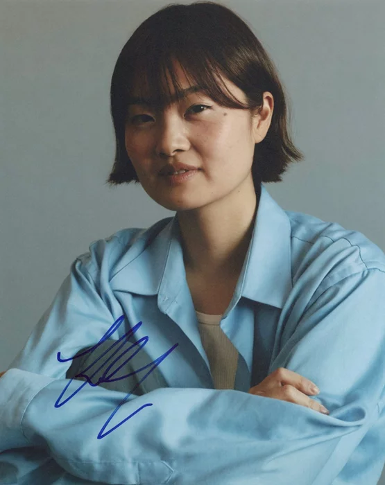 Katarina Zhu autograph