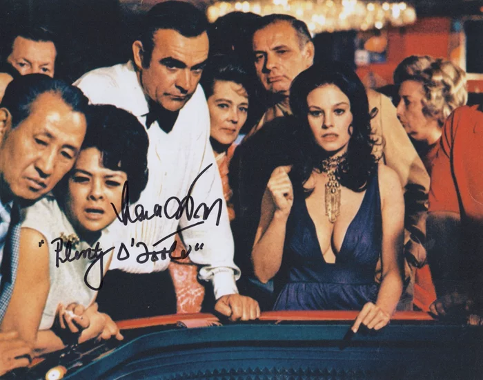 Lana Wood autograph