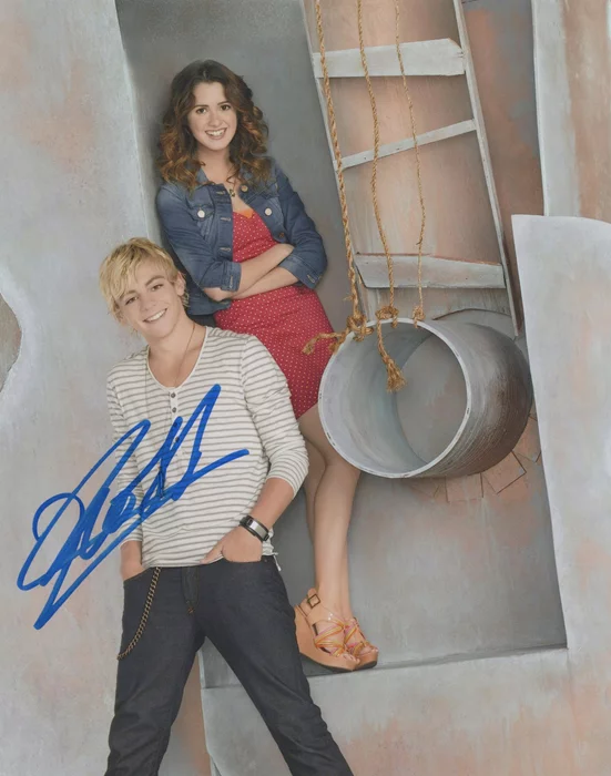 Ross Lynch autograph