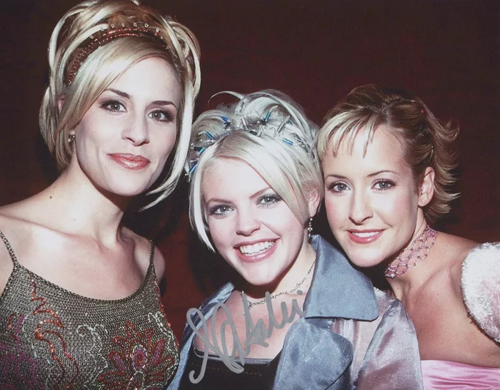 Natalie Maines autograph