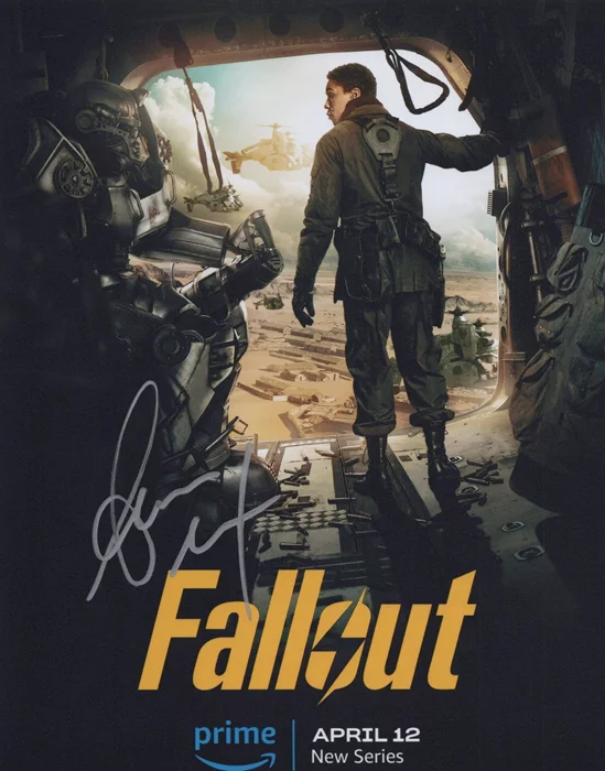 Aaron Moten autograph