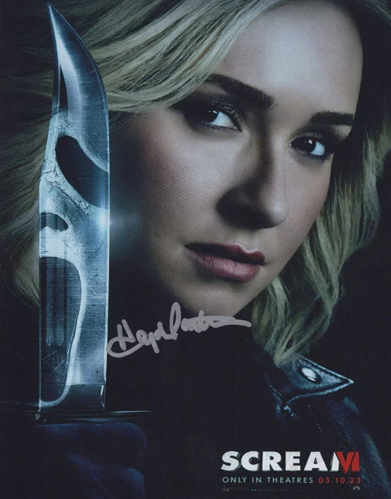 Hayden Panettiere autograph