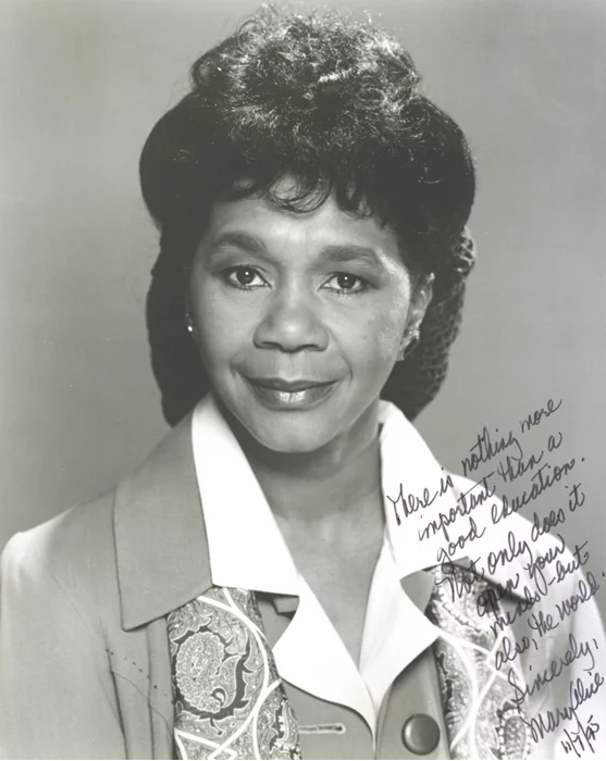 Mary Alice autograph