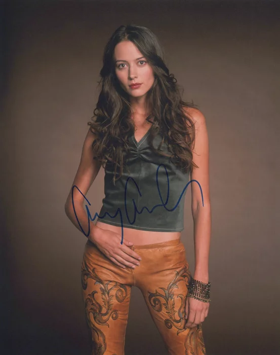 Amy Acker autograph
