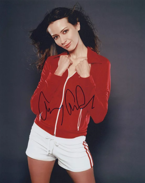 Amy Acker autograph