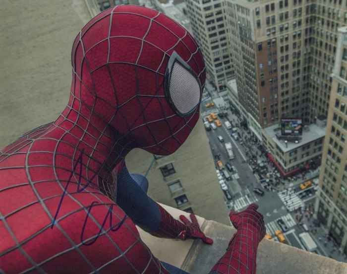 Andrew Garfield autograph