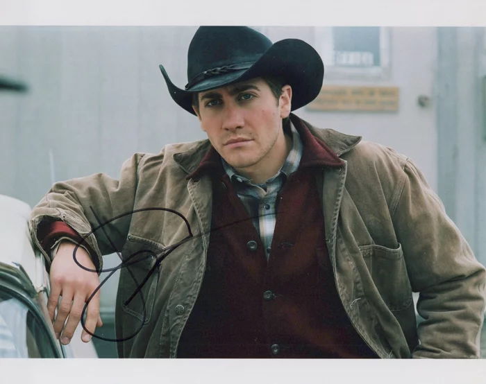 Jake Gyllenhaal autograph