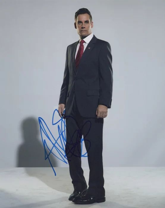 Adrian Pasdar autograph