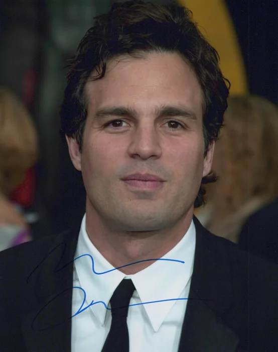 Mark Ruffalo autograph