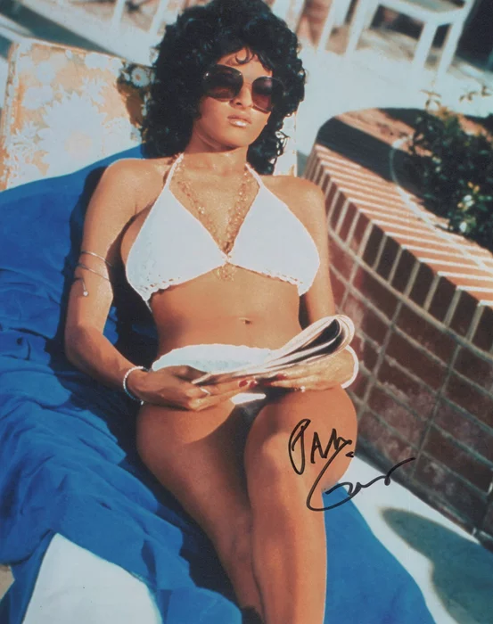 Pam Grier autograph