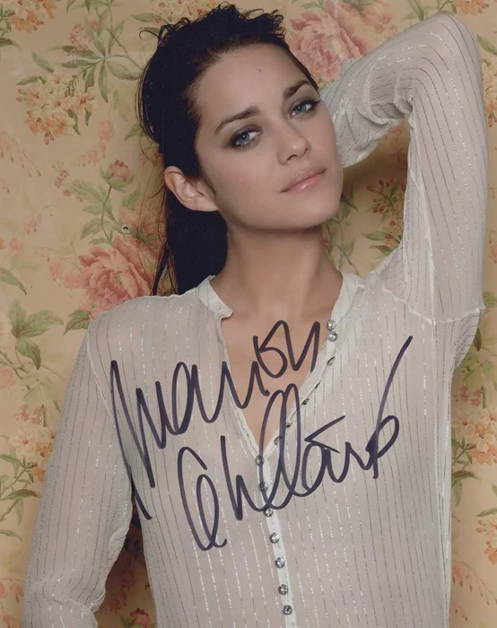 Marion Cotillard autograph