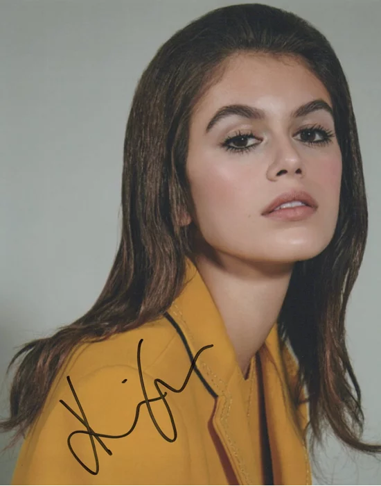 Kaia Gerber autograph