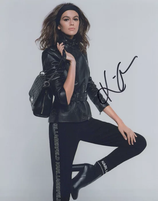 Kaia Gerber autograph