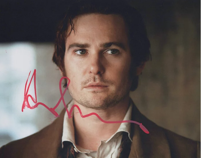 Henry Thomas autograph