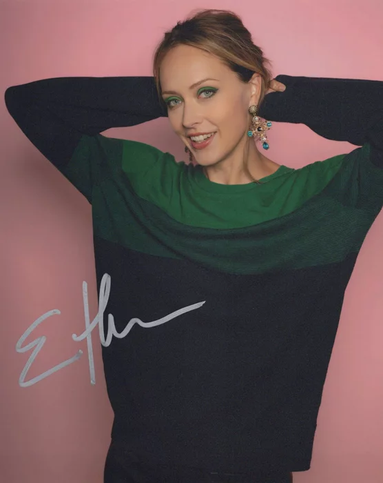 Emma Higgins autograph