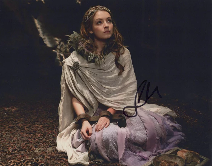 Sarah Bolger autograph