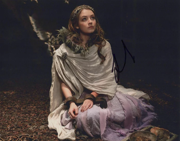 Sarah Bolger autograph