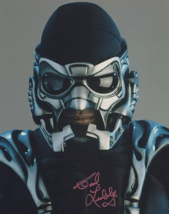 Carl Lumbly autograph