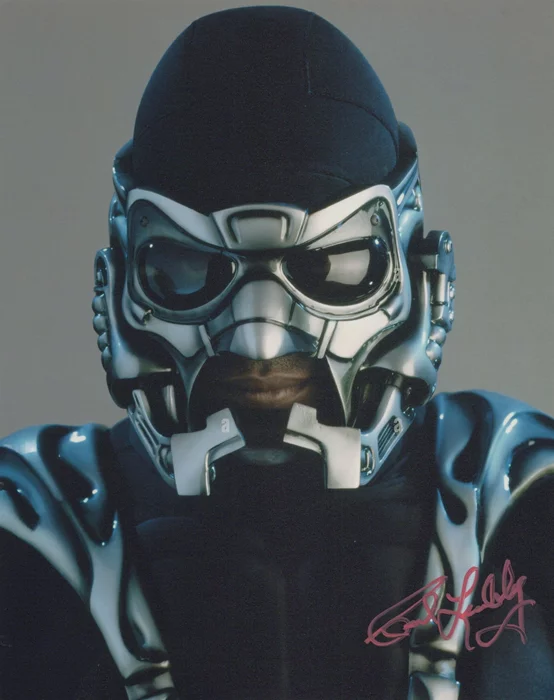 Carl Lumbly autograph