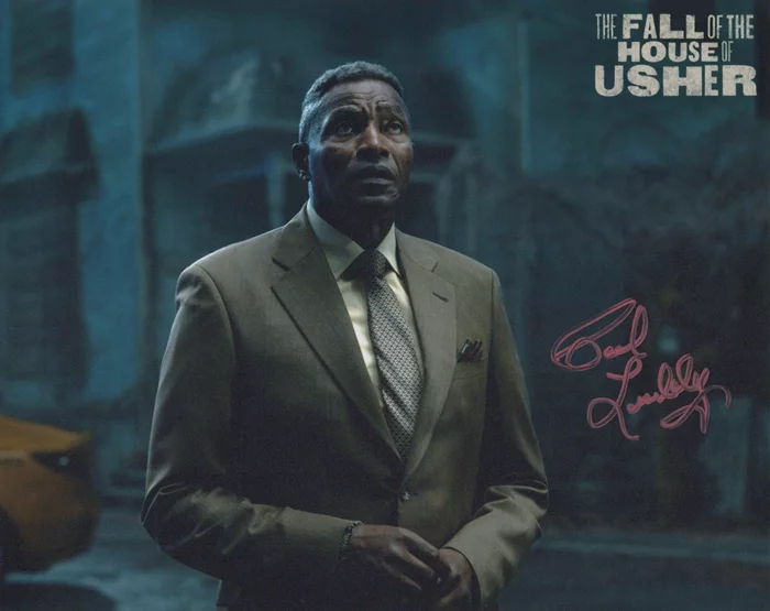 Carl Lumbly autograph
