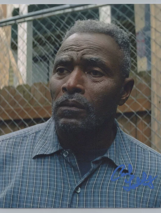 Carl Lumbly autograph