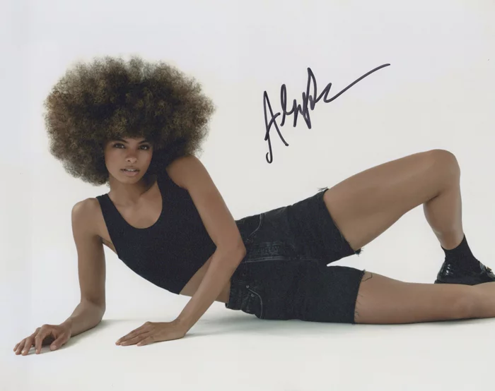 Ally Renee autograph