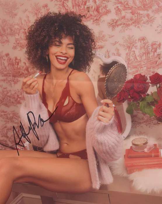 Ally Renee autograph