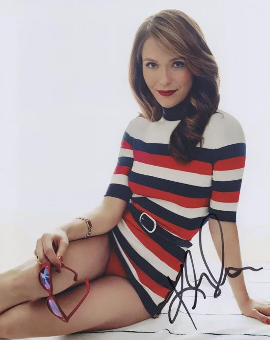 Katie Aselton autograph