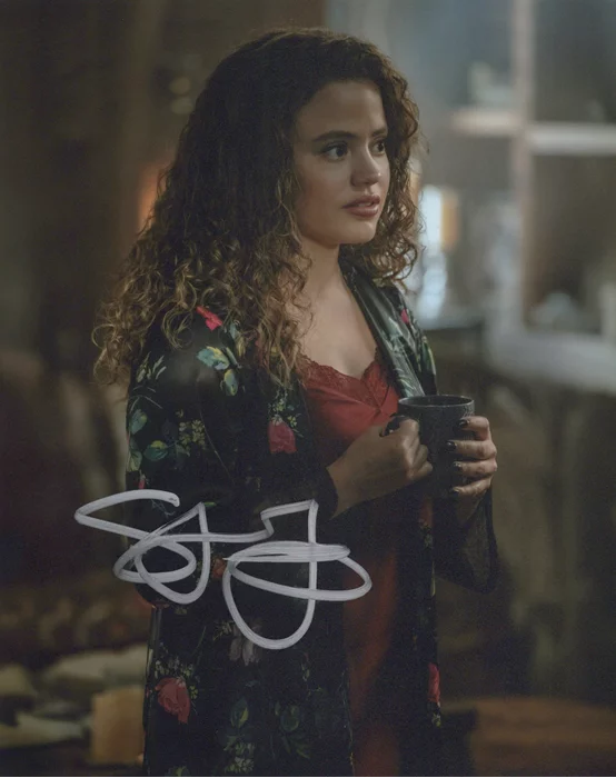 Sarah Jeffery autograph