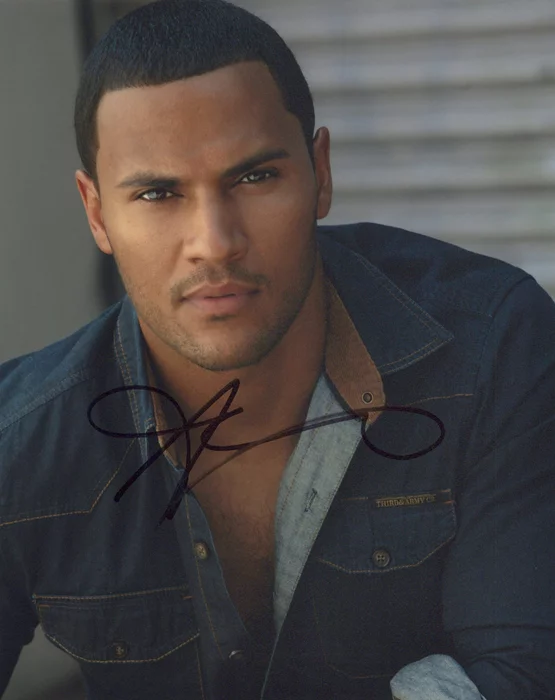 Andre Hall autograph